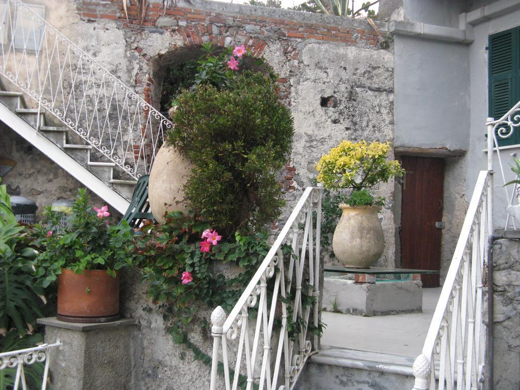 New Hotel Genio Porto Venere Exterior photo