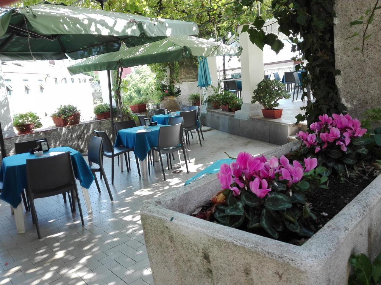 New Hotel Genio Porto Venere Exterior photo