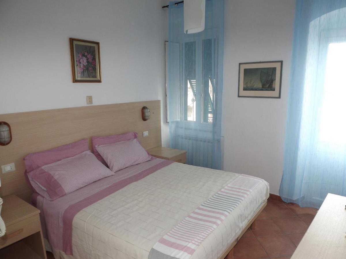 New Hotel Genio Porto Venere Exterior photo